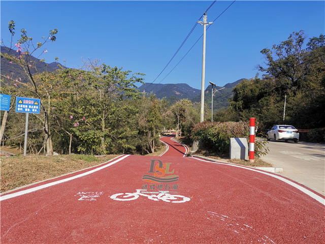 增城区白水寨红色透水地坪项目