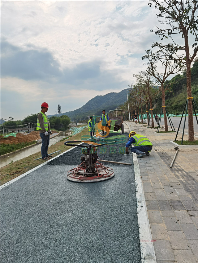 广汕公路一标透水混凝土